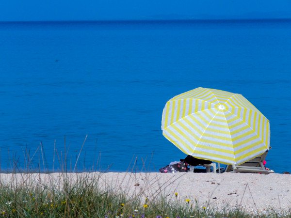 Παραλίες: Σε ποιες θάλασσες της Αττικής πας χωρίς αμάξι