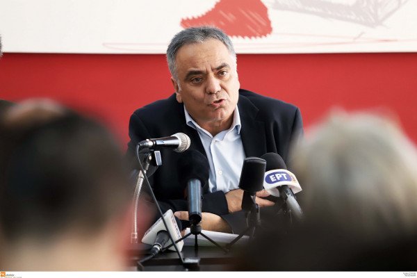 Σκουρλέτης: «Ο ΣΥΡΙΖΑ πρέπει να ενσωματώσει τη λαϊκότητα του ΠΑΣΟΚ, όχι τον λαϊκισμό του»